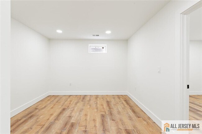 Building Photo - 401 Tillman St