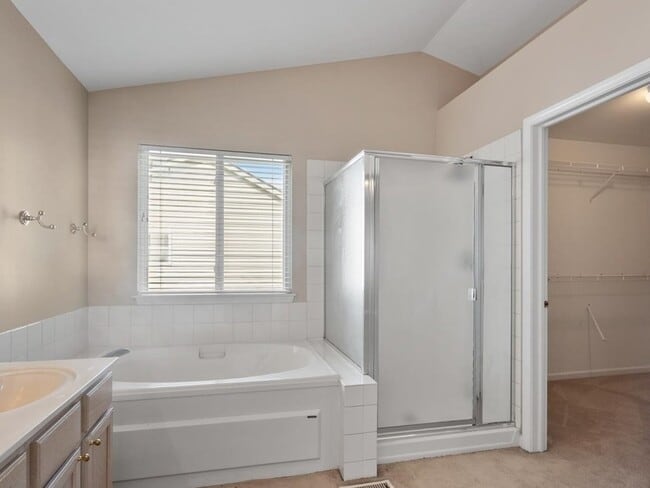Building Photo - 2607 Flagstone Cir