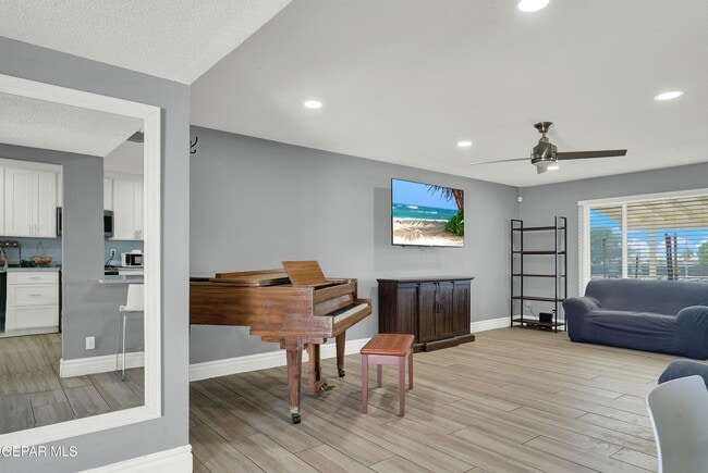 Building Photo - 1513 Fir St