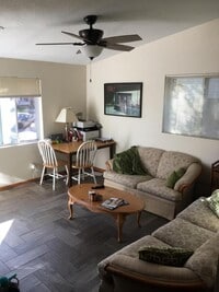 Building Photo - 919 Vine St