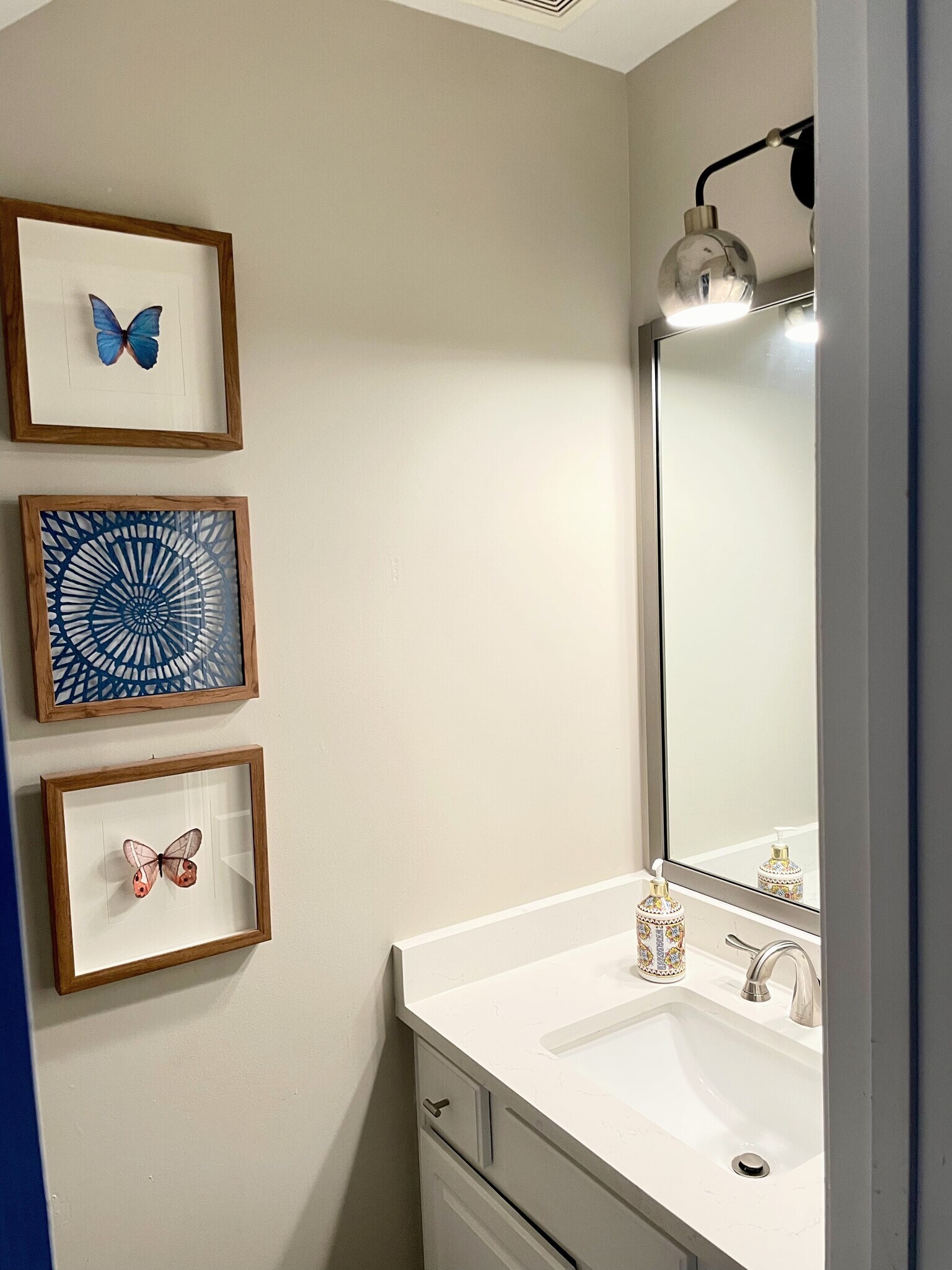 Building Photo - 1041 Annazanes Ct