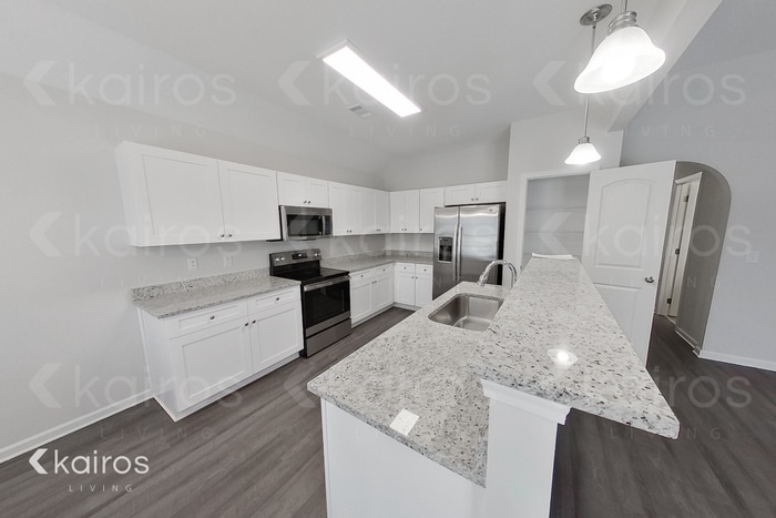 Building Photo - 782 Heather Dr