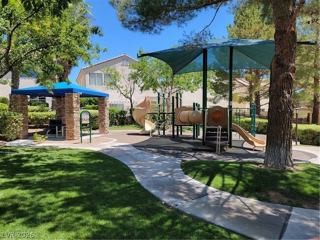 Building Photo - 9712 Floweret Ave