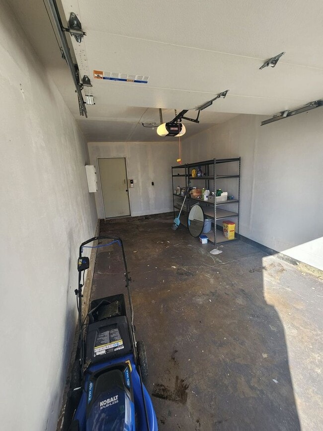 Building Photo - Wonderful Home