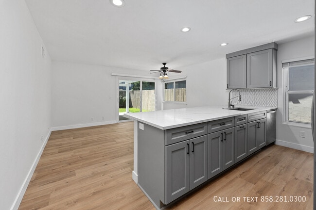 Building Photo - 8313 Hydra Ln