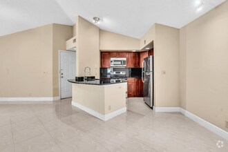 Building Photo - 3370 Pinewalk Dr N