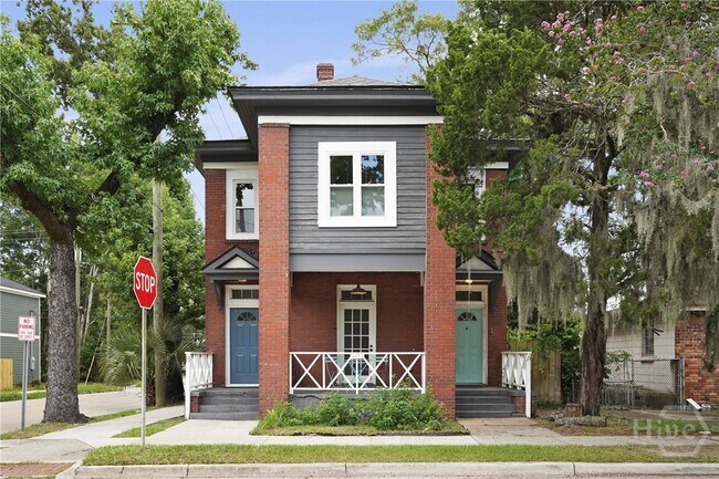Primary Photo - 902 E Bolton St
