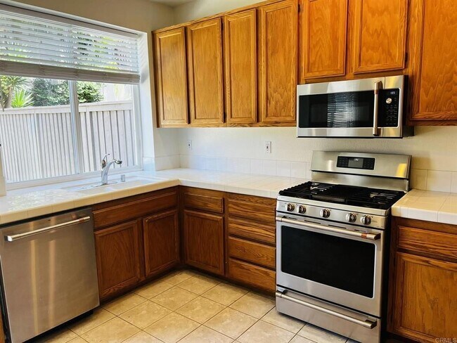 Building Photo - 6033 Paseo Hermosa