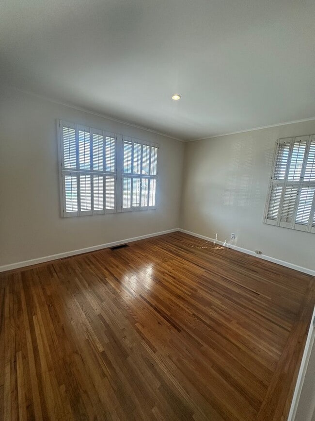 Building Photo - Charming Single-Family Two-Bedroom Home in South San Francisco