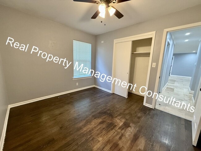 Building Photo - Updated 4 Bedroom, 2 Bath Home with Spacio...