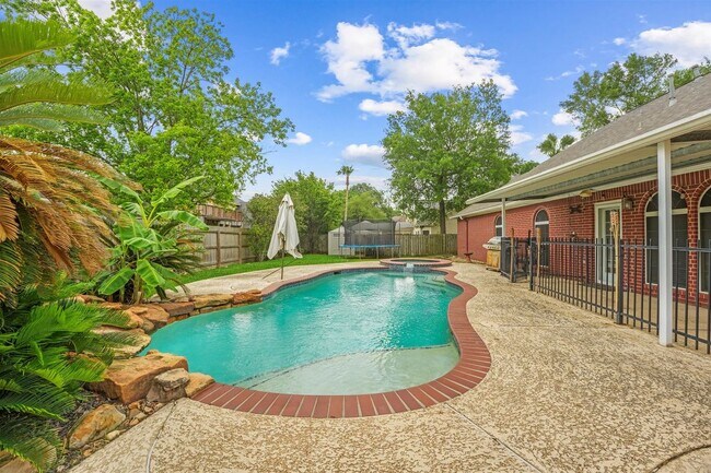 Building Photo - 4426 Park Bend Dr