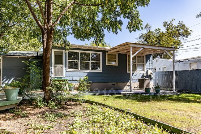 Building Photo - 210 Harwood Dr