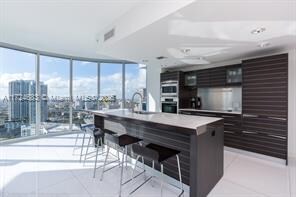 Building Photo - 200 Biscayne Boulevard Way