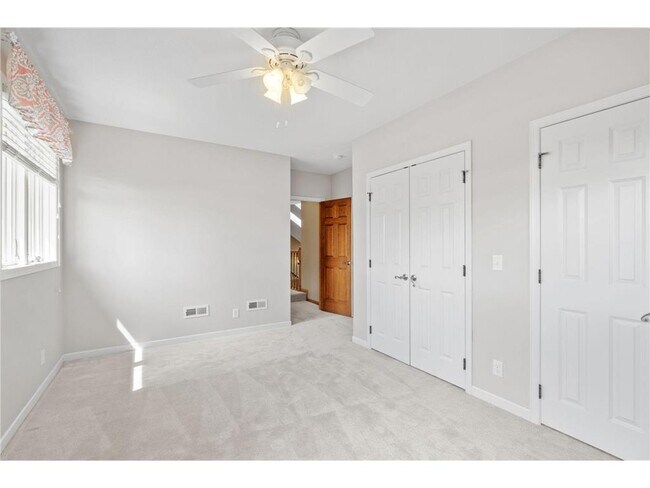 Building Photo - 6210 Deerwood Cir N