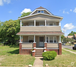 Building Photo - 2nd floor Duplex