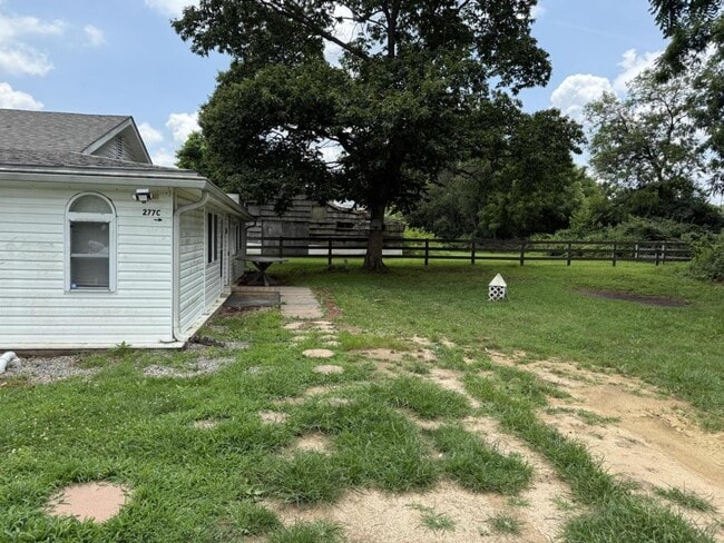 Building Photo - 277 Maloney Rd