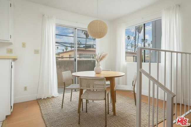 Building Photo - 953 4th St