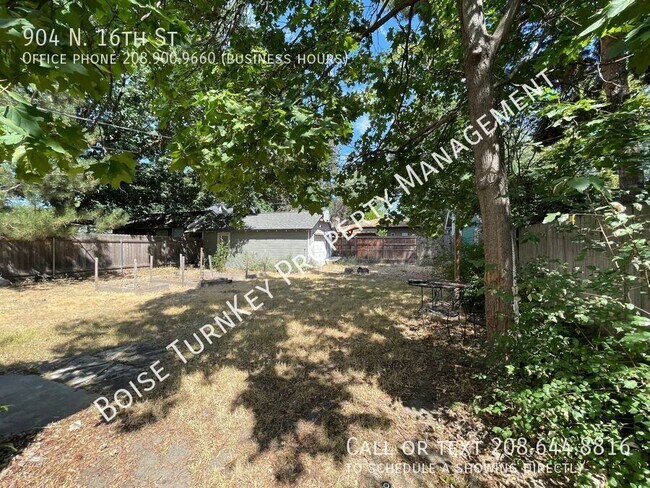 Building Photo - 904 N 16th St