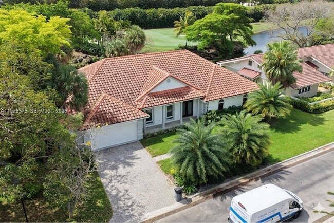 Building Photo - 4934 NW 94th Doral Pl