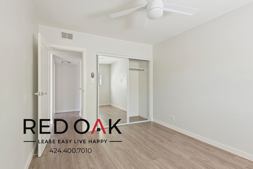 Building Photo - 1942 S Garth Ave