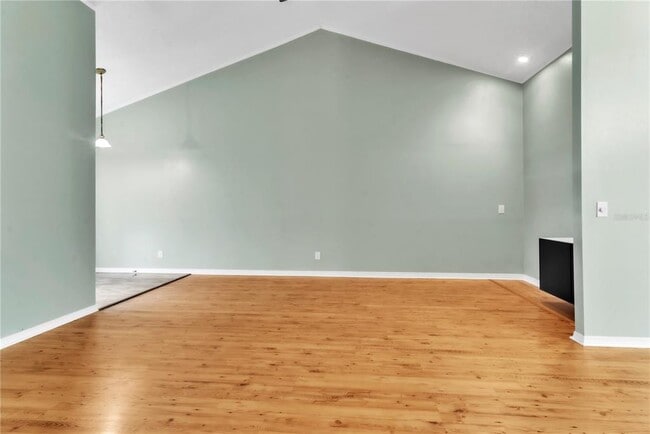 Building Photo - 2640 Enterprise Rd E