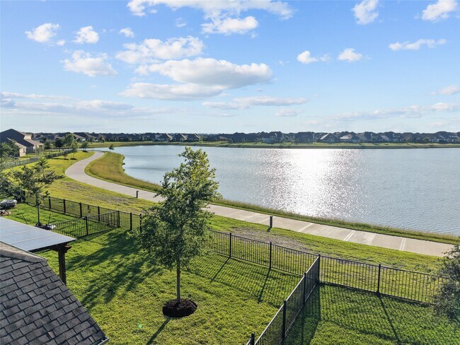 Building Photo - 2609 Arbor Edge Crossing
