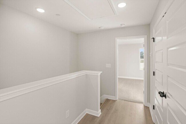 Building Photo - 514 Tappan Private Ln