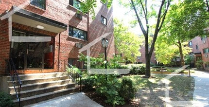 Building Photo - 20 Riverside St