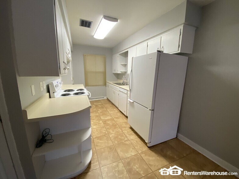 Building Photo - 1417 Cummins Pkwy