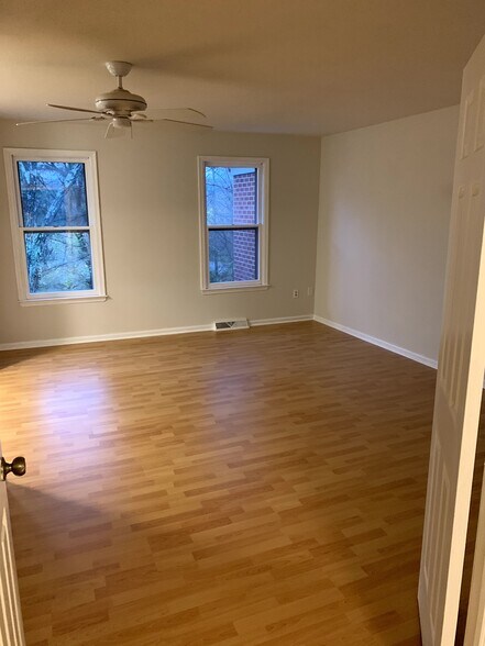 Large Bedroom - 54 Parchment Dr