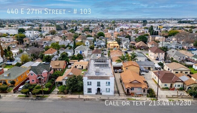 Building Photo - 440 E 27th St