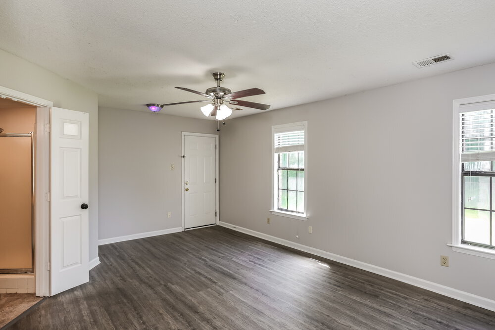 Building Photo - 7850 Deer Cove