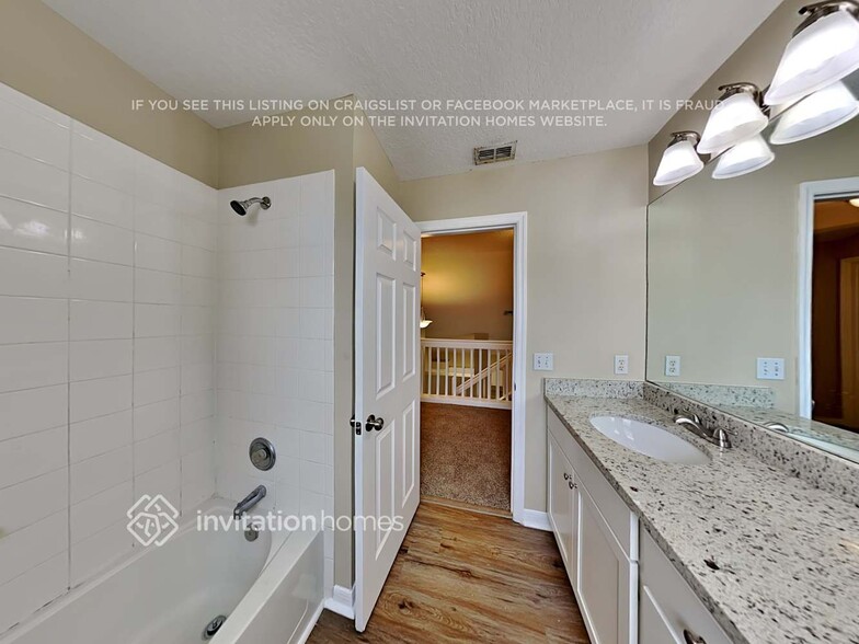 Building Photo - 310 Ella Mae Dr