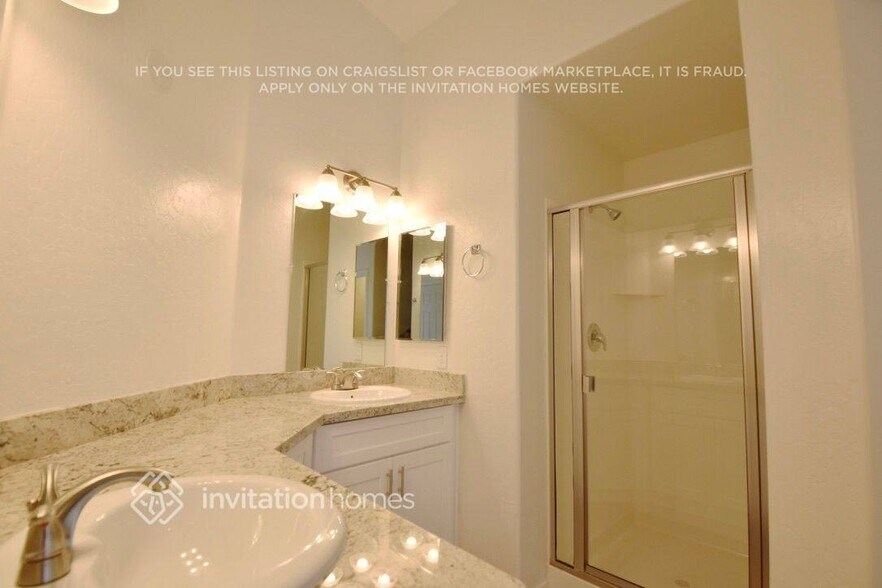 Building Photo - 6928 E Madero Ave