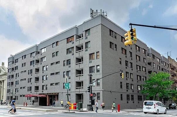 Building Photo - 85 Eighth Avenue