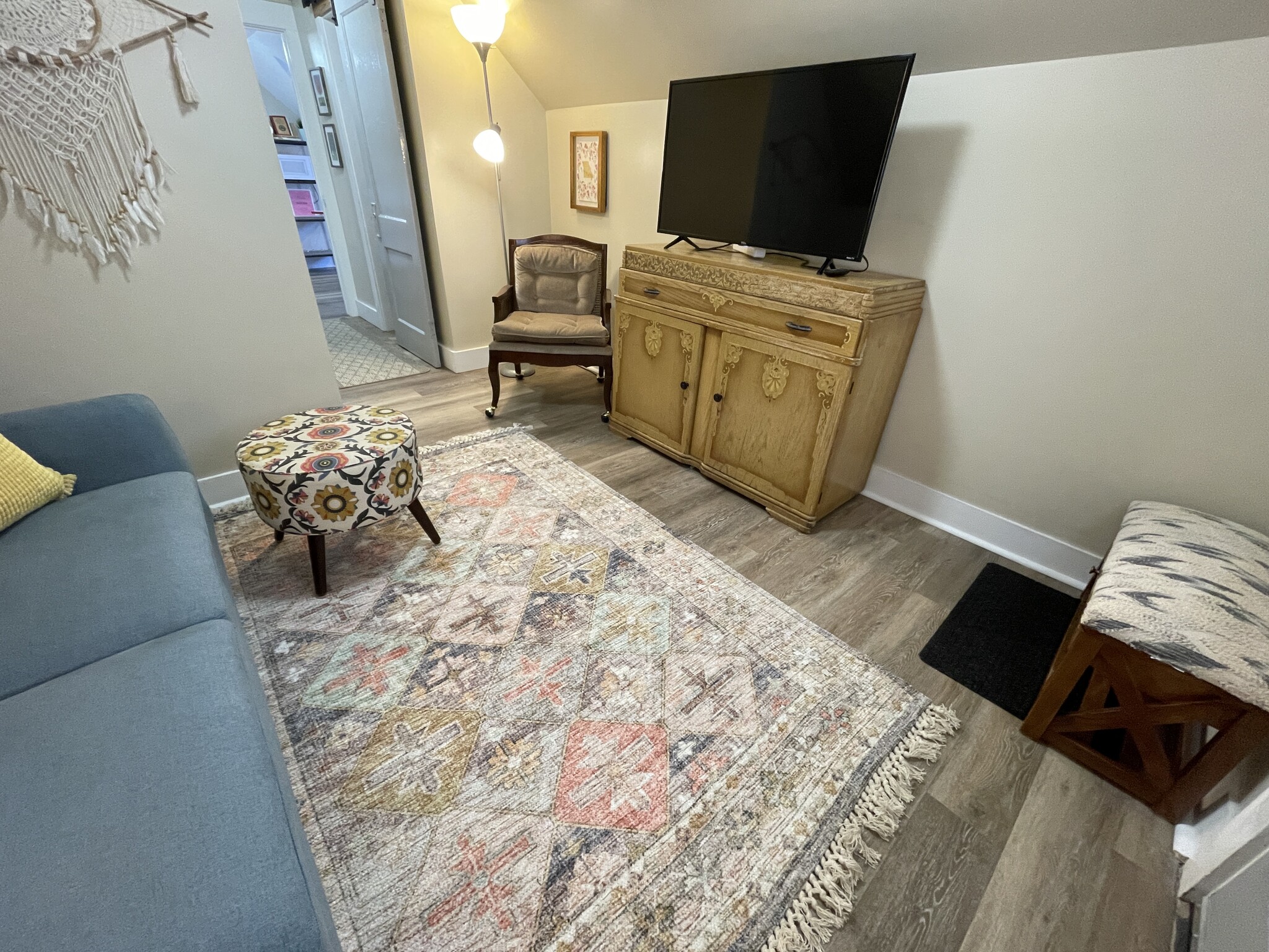 Living room - 3916 The Paseo