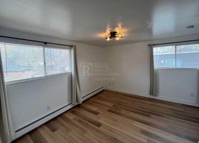 Building Photo - 30 Emery Way