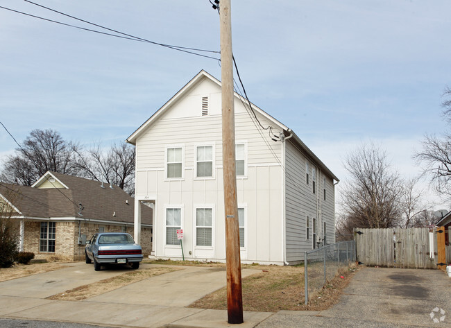 Building Photo - 524 Pontotoc Ave
