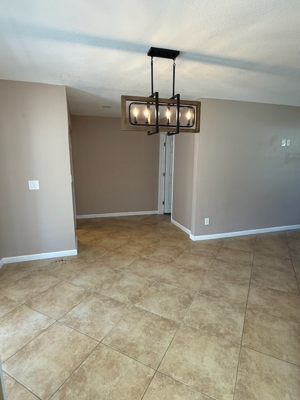 Building Photo - Beautiful 3BR 2BA Home w/ Fenced Yard in Tampa