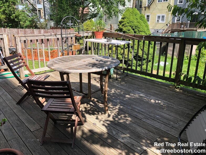 Building Photo - 175 Princeton St