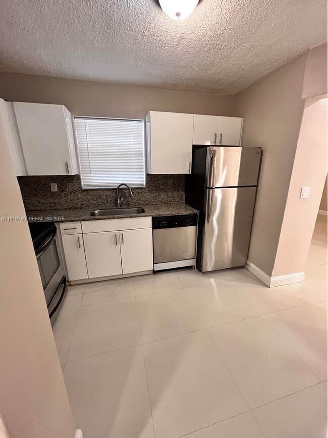 Building Photo - 251 N 68th Terrace