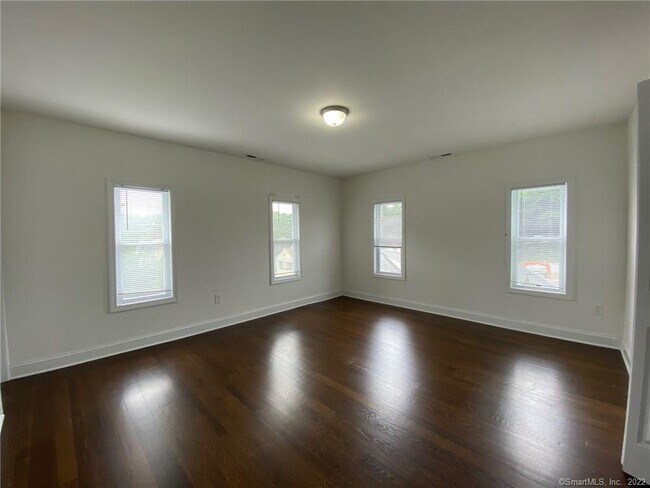 Building Photo - 29 Moulthrop St