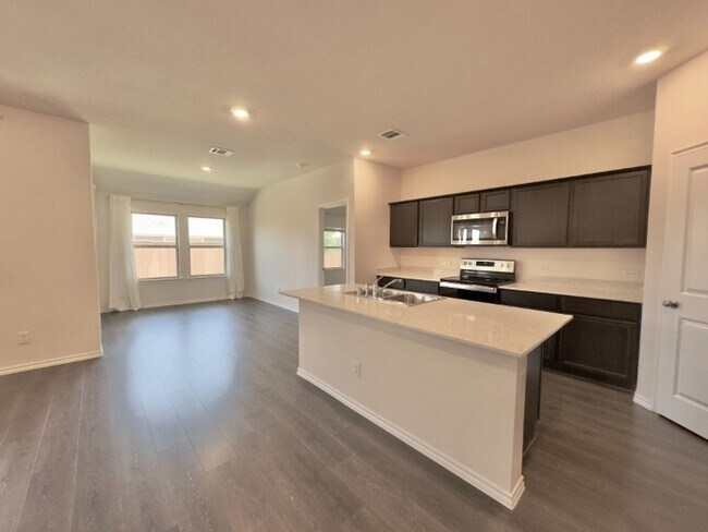 Building Photo - 11333 Pecan Crk Dr