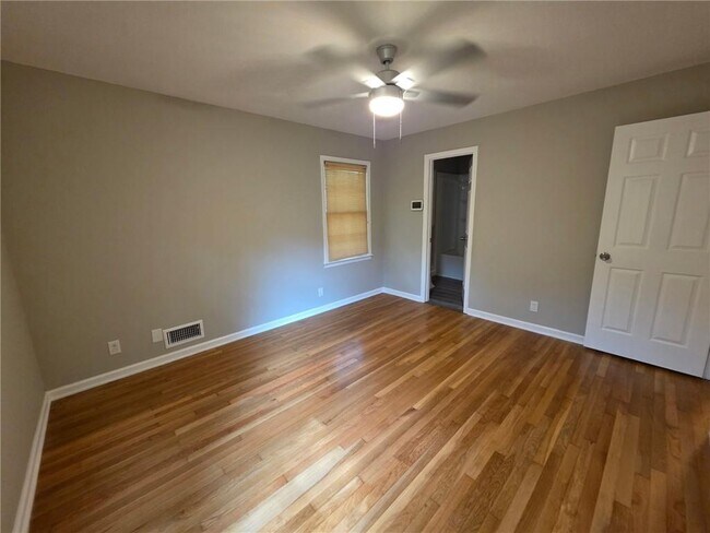 Building Photo - 4886 Candlewood Ln