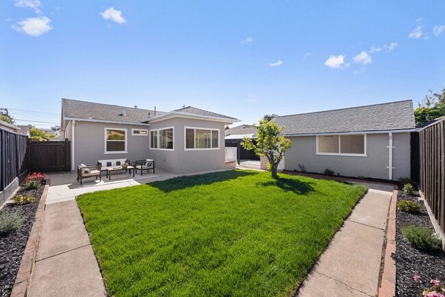 Building Photo - Fully Remodeled, Modern South San Francisc...