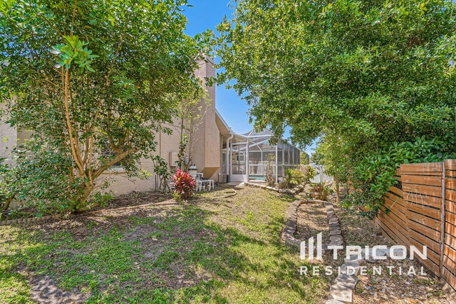 Building Photo - 854 Christina Cir