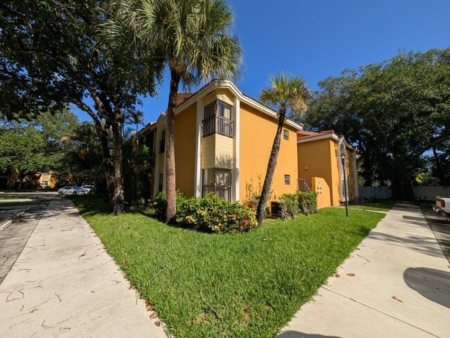 Building Photo - 3830 Coral Tree Cir
