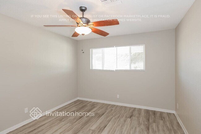 Building Photo - 3114 W Charter Oak Rd