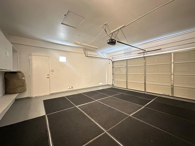 Building Photo - 248 Strada Fortuna