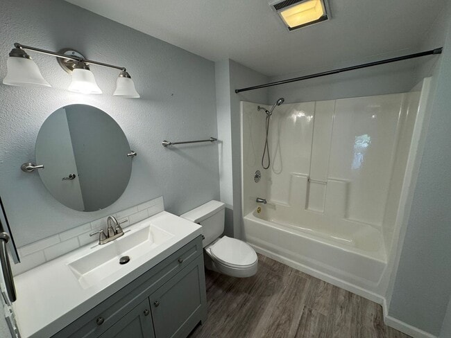 Building Photo - 55+ Sun City Home